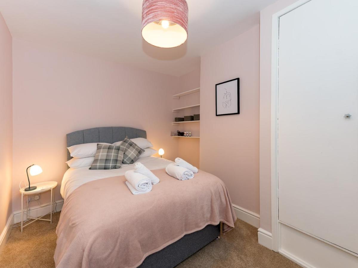 Pass The Keys 3 Storey Townhouse 슈루즈버리 외부 사진