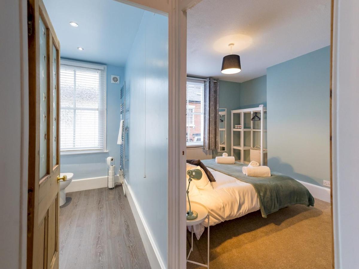 Pass The Keys 3 Storey Townhouse 슈루즈버리 외부 사진
